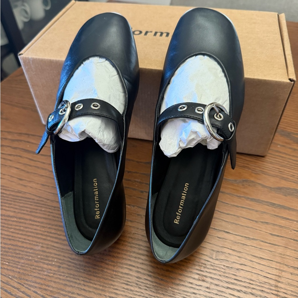 Reformation Bethany Ballet Flats in Black. Worn only once